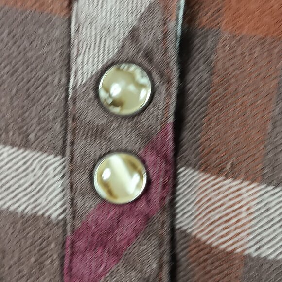 Cowgirl Up Womens Size XL Brown Plaid Western Shirt Pearl Snap With Rhinestone - Picture 7 of 10